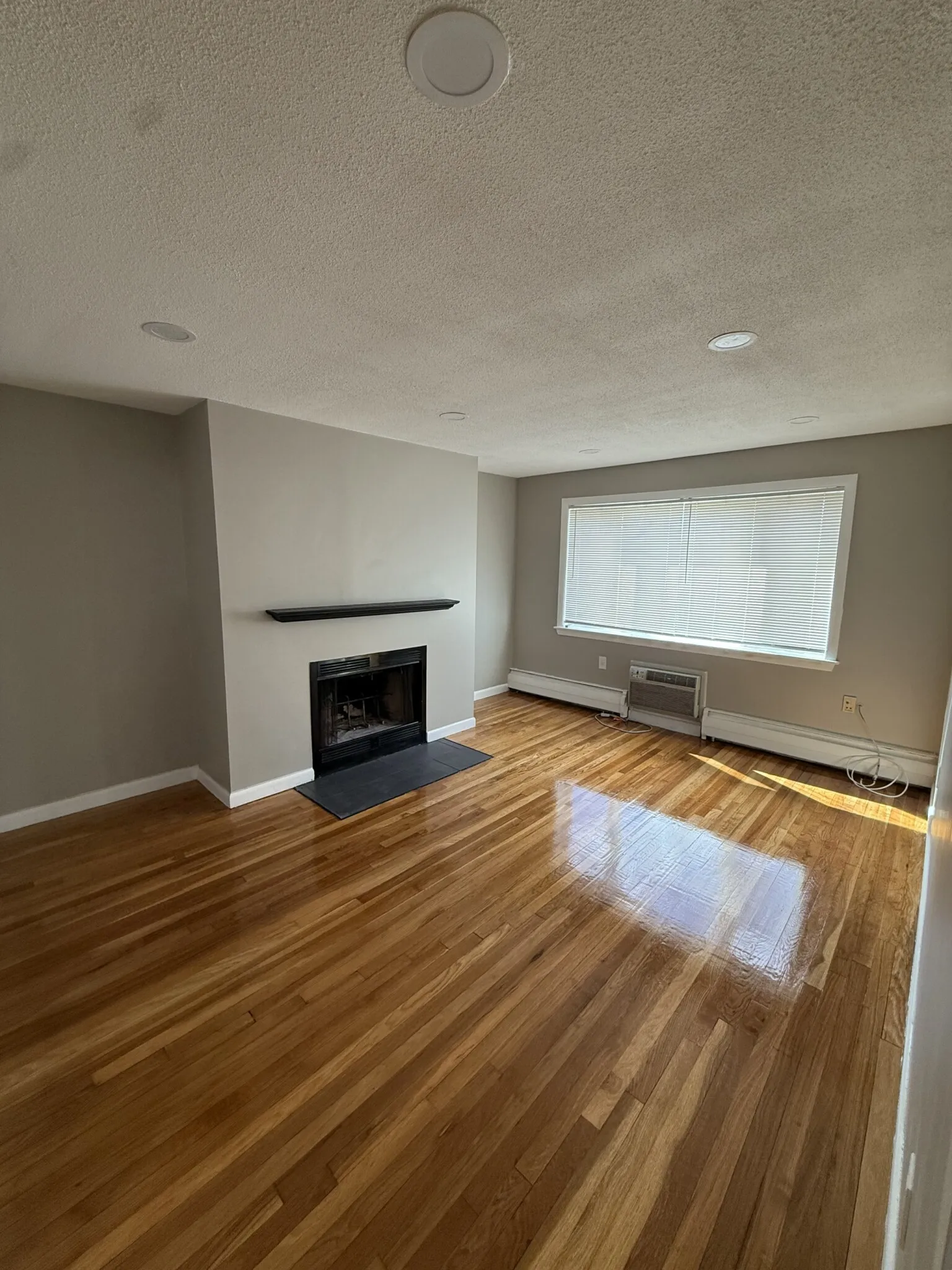1 bed, 1 bath apartment for rent at 50 Evergreen St Unit 36, Jamaica Plain — photo 11 of 15