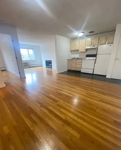 1 bed, 1 bath apartment for rent at 50 Evergreen St Unit 36, Jamaica Plain — photo 2 of 15