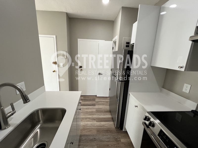 2 bed, 1 bath apartment for rent at 50 Evergreen St Unit 50-12, Jamaica Plain — photo 2 of 28