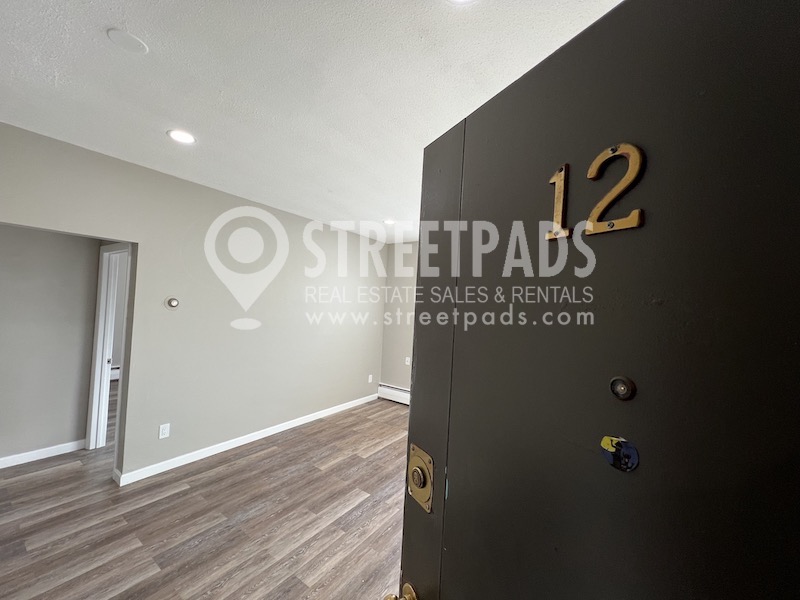 2 bed, 1 bath apartment for rent at 50 Evergreen St Unit 50-12, Jamaica Plain — photo 16 of 28