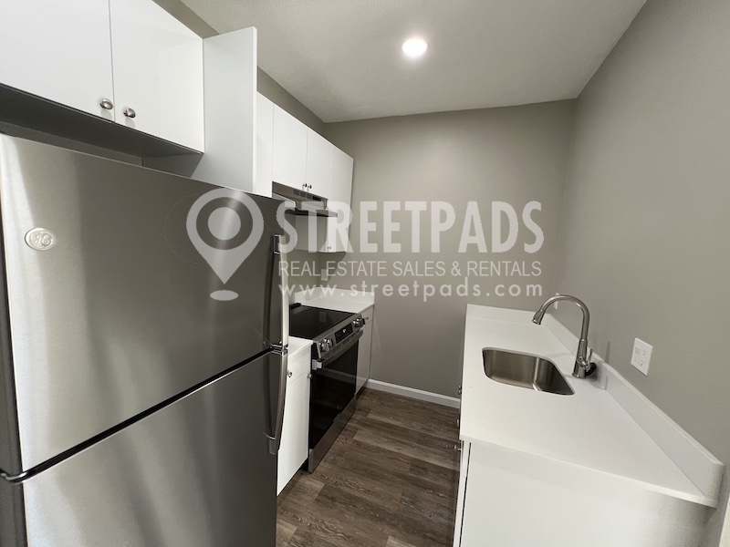 2 bed, 1 bath apartment for rent at 50 Evergreen St Unit 50-12, Jamaica Plain — photo 1 of 28