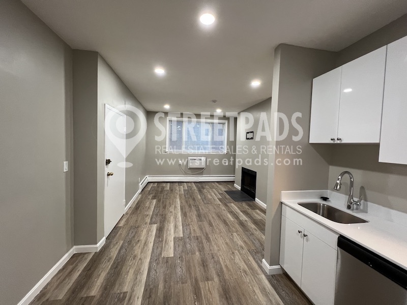 2 bed, 1 bath apartment for rent at 50 Evergreen St Unit 50-18, Jamaica Plain — photo 7 of 41