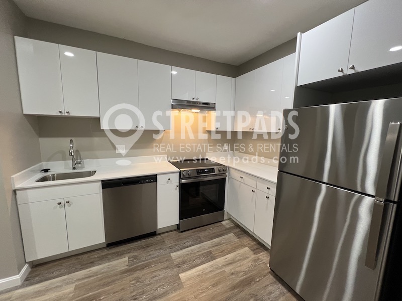 2 bed, 1 bath apartment for rent at 50 Evergreen St Unit 50-18, Jamaica Plain — photo 4 of 41