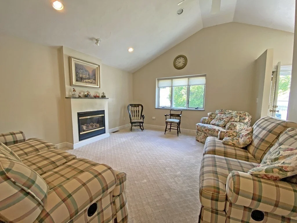 3 bed, 3 bath apartment for rent at 50 Falmouth Rd Unit 50, West Newton — photo 8 of 17