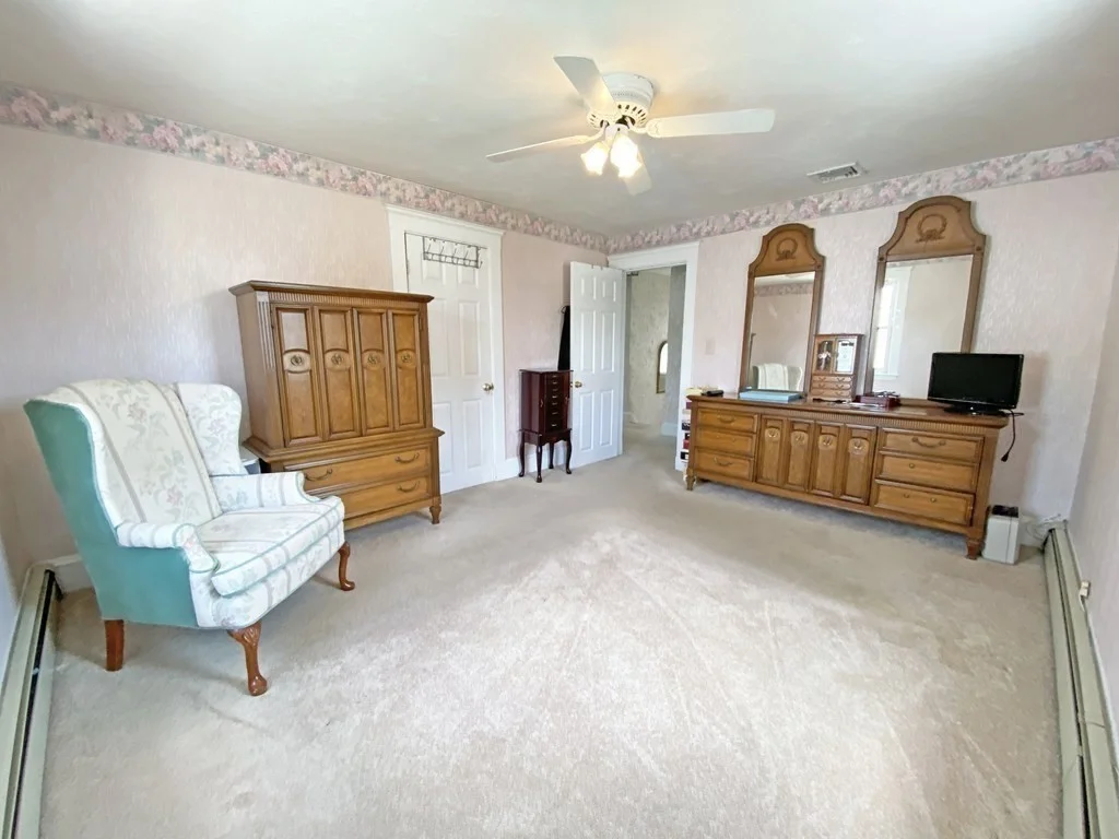 3 bed, 3 bath apartment for rent at 50 Falmouth Rd Unit 50, West Newton — photo 11 of 17