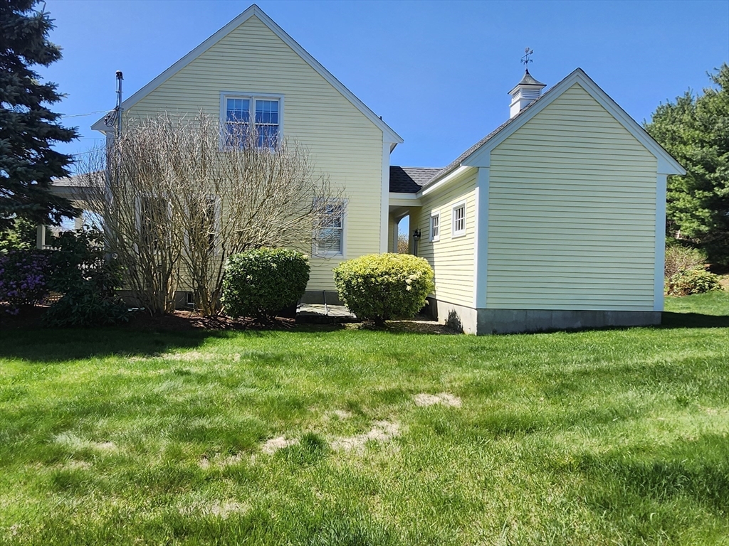 3 bed, 2 bath apartment for rent at 50 Fisher Rd, Southborough — photo 21 of 22