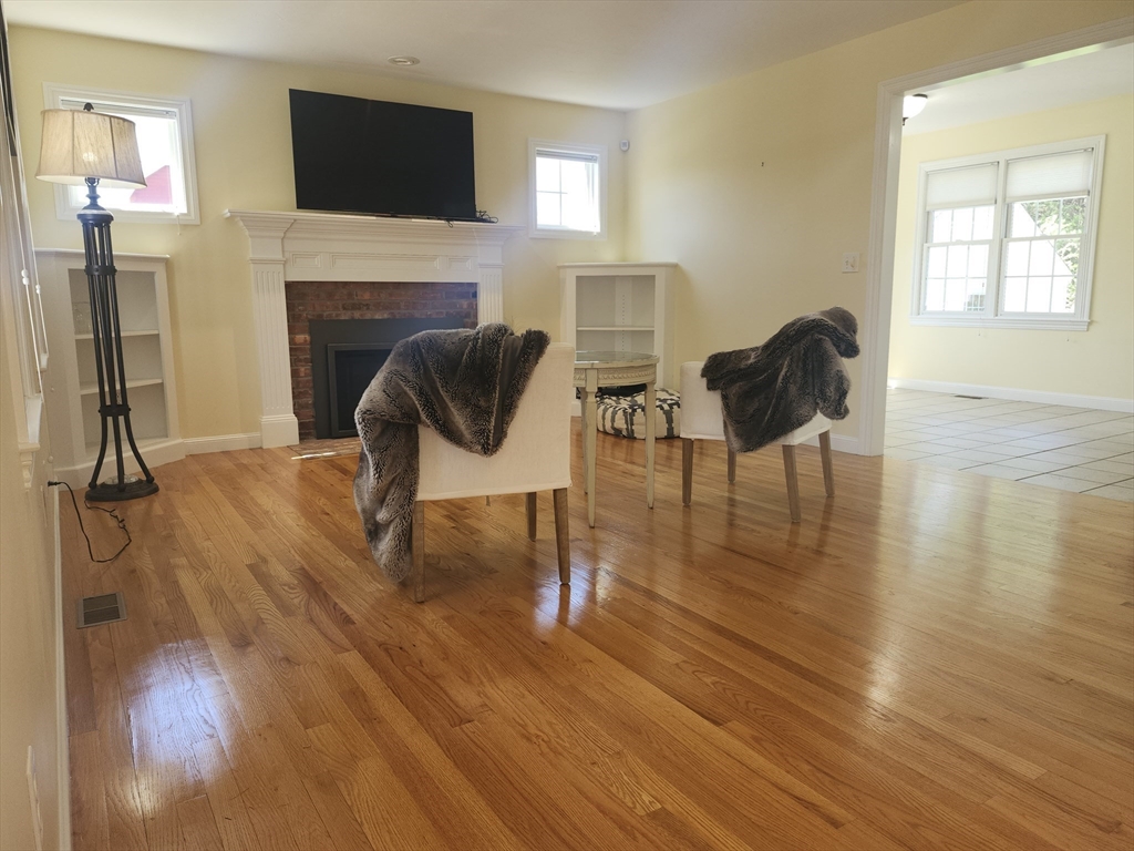 3 bed, 2 bath apartment for rent at 50 Fisher Rd, Southborough — photo 8 of 22