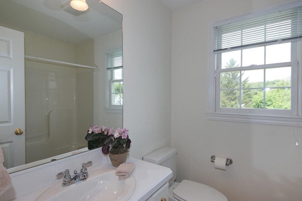 3 bed, 2 bath apartment for rent at 50 Fisher Rd, Southborough — photo 16 of 22
