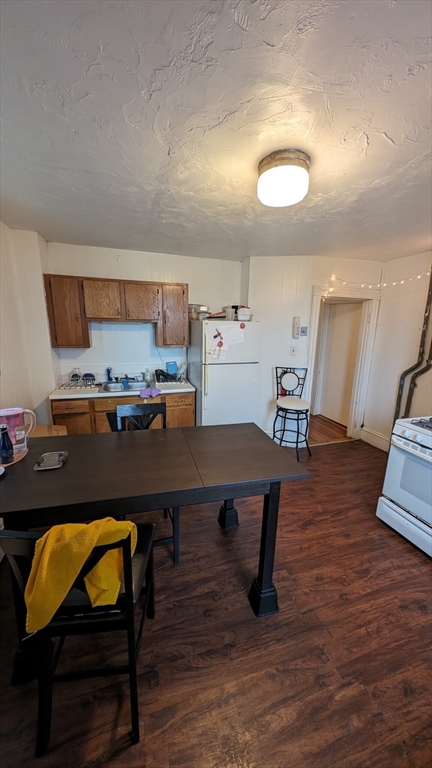 2 bed, 1 bath apartment for rent at 50 Fisher Unit 1, Mission Hill — photo 5 of 13