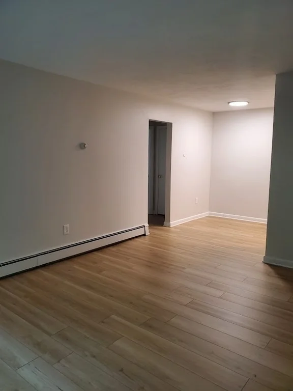 1 bed, 1 bath apartment for rent at 50 Francis Unit 21, Holbrook — photo 4 of 10