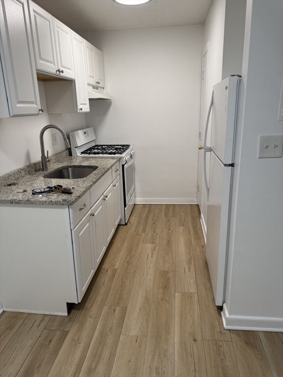 1 bed, 1 bath apartment for rent at 50 Francis Unit 31, Holbrook — photo 2 of 7