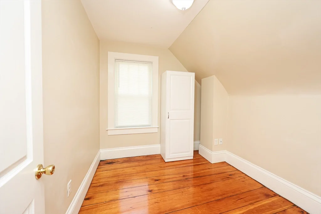 3 bed, 1 bath apartment for rent at 50 Front St Unit 50, Braintree — photo 30 of 33