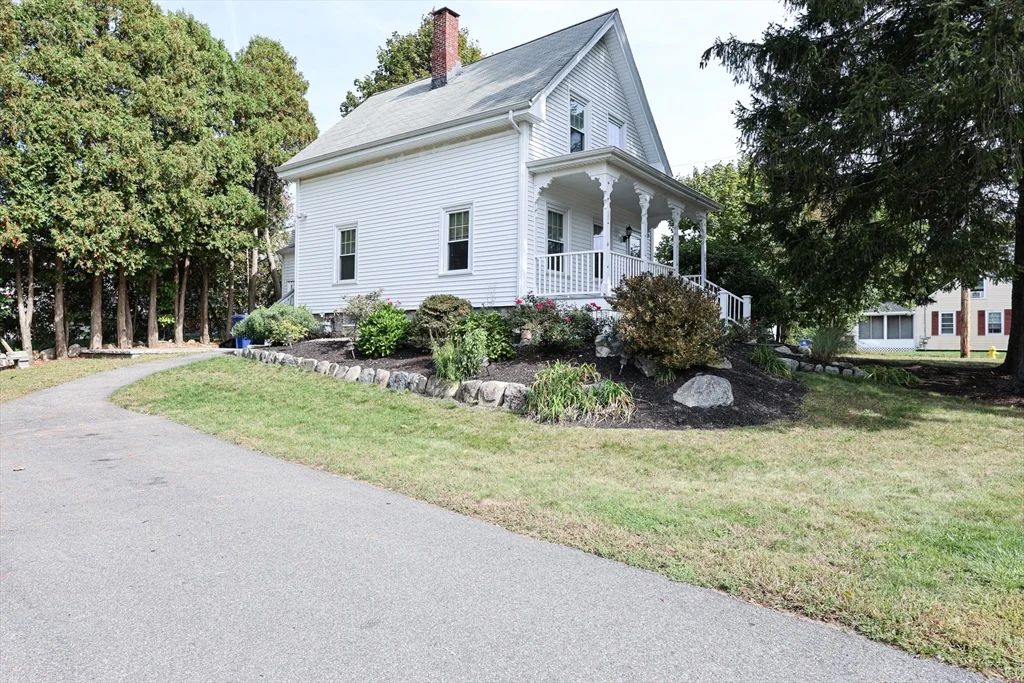3 bed, 1 bath apartment for rent at 50 Front St Unit 50, Braintree — photo 9 of 33