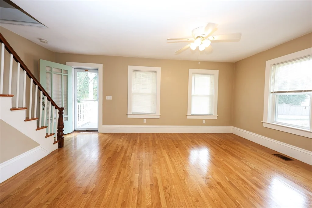 3 bed, 1 bath apartment for rent at 50 Front St Unit 50, Braintree — photo 22 of 33