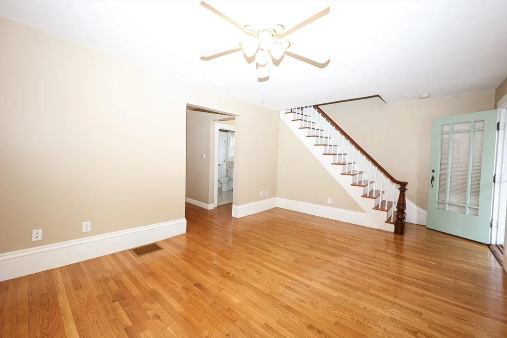 3 bed, 1 bath apartment for rent at 50 Front St Unit 50, Braintree — photo 27 of 33