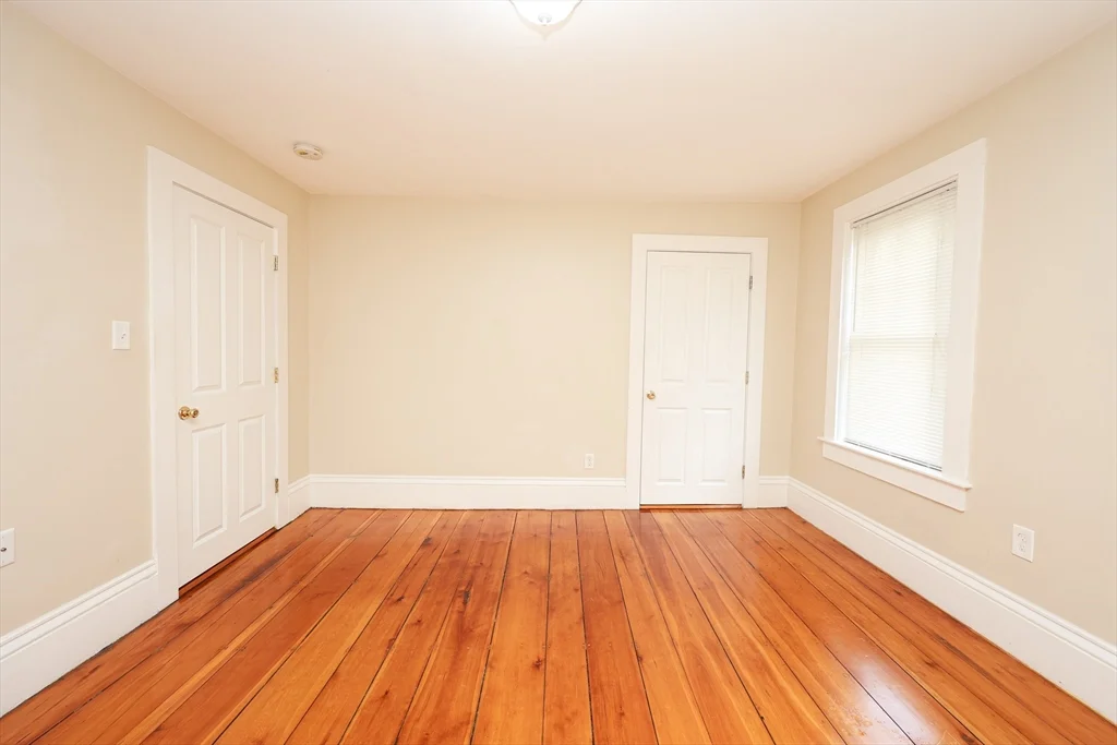 3 bed, 1 bath apartment for rent at 50 Front St Unit 50, Braintree — photo 31 of 33