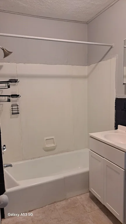 3 bed, 1 bath apartment for rent at 50 Fruit St Unit 2, WPI — photo 7 of 13