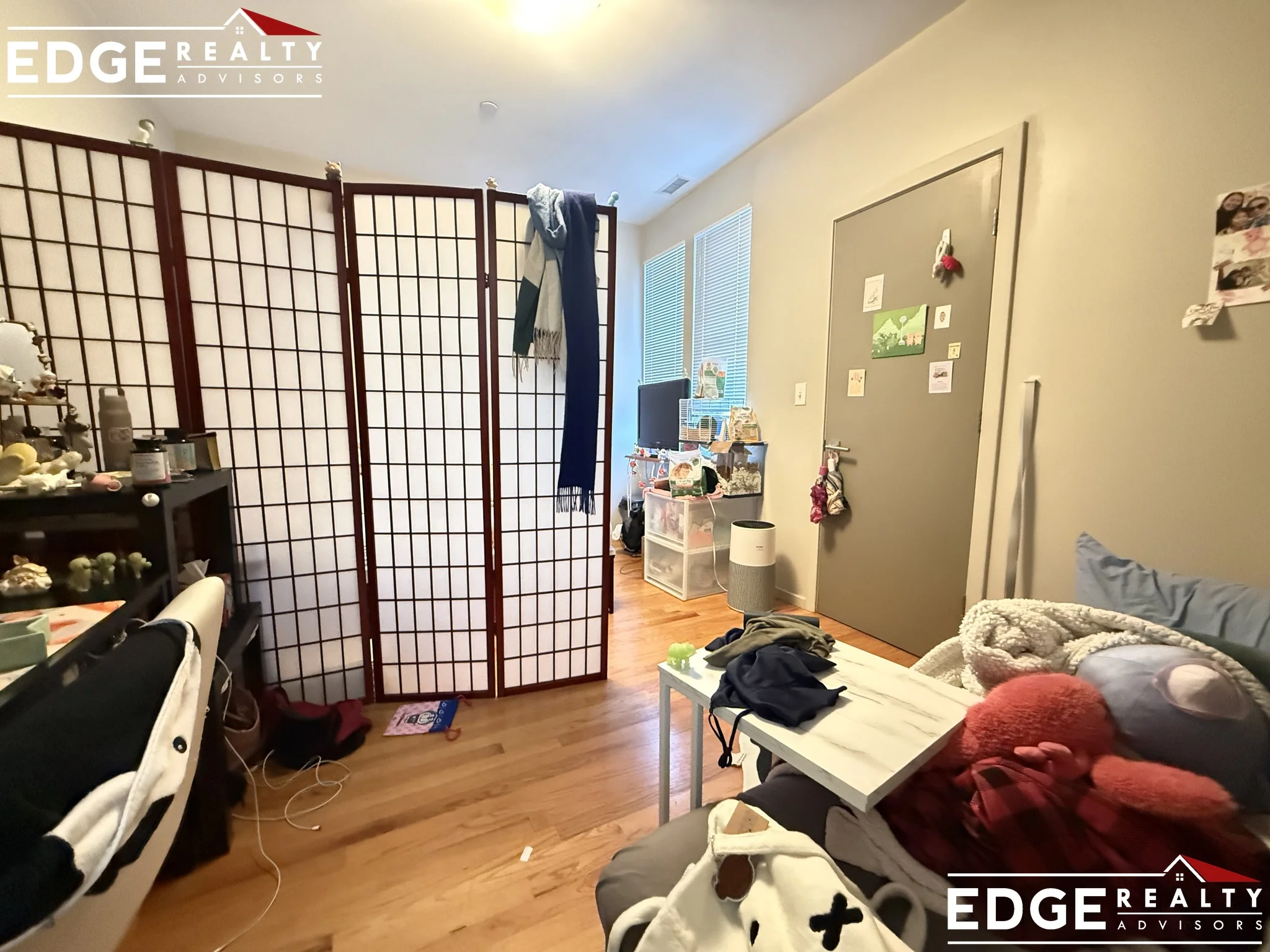 4 bed, 2.5 bath apartment for rent at 50 Glenville Ave Unit N/A, Brighton — photo 8 of 15