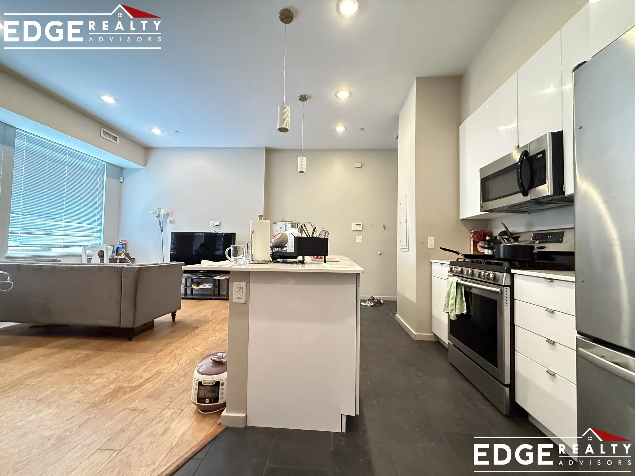 4 bed, 2.5 bath apartment for rent at 50 Glenville Ave Unit N/A, Brighton