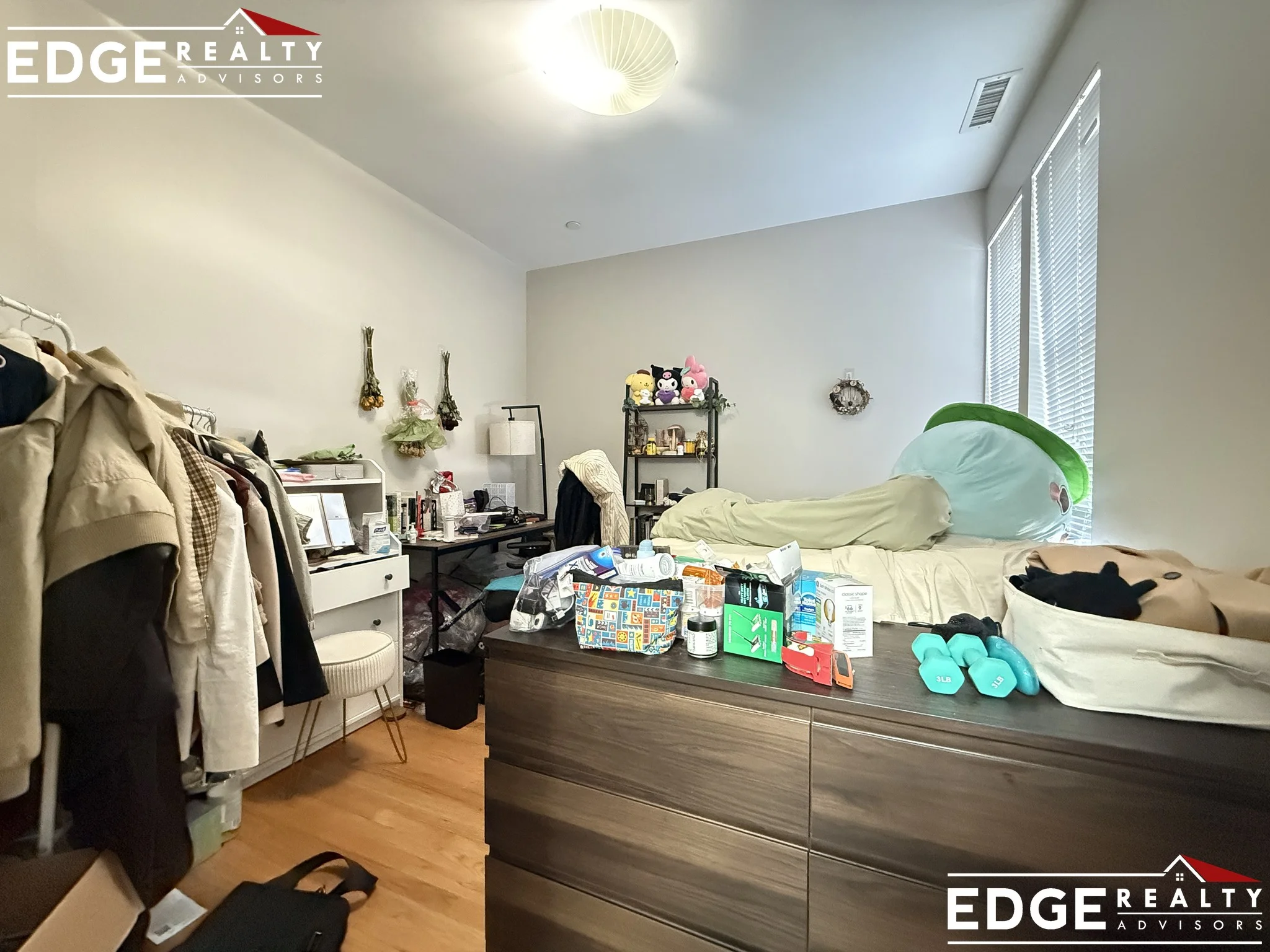 4 bed, 2.5 bath apartment for rent at 50 Glenville Ave Unit N/A, Brighton — photo 7 of 15