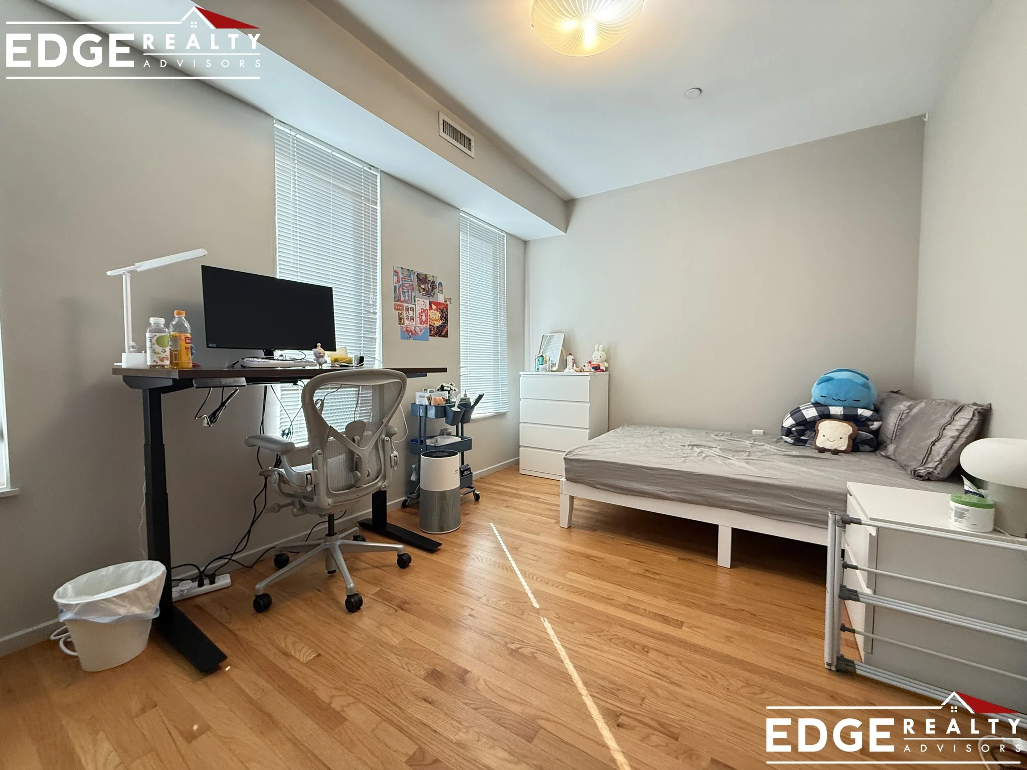 4 bed, 2.5 bath apartment for rent at 50 Glenville Ave Unit N/A, Brighton — photo 5 of 15