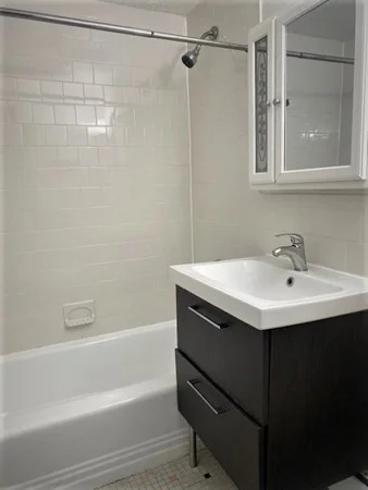 1 bed, 1 bath apartment for rent at 50 Green St Unit 114, North Brookline — photo 10 of 15