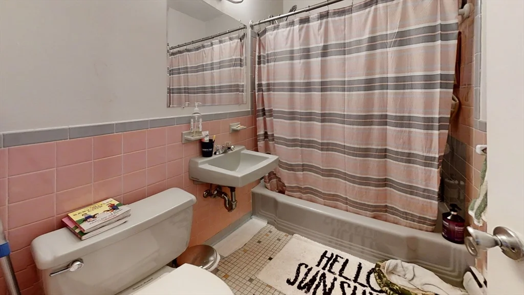 2 bed, 2 bath apartment for rent at 50 Green St Unit 202, Coolidge Corner — photo 9 of 10