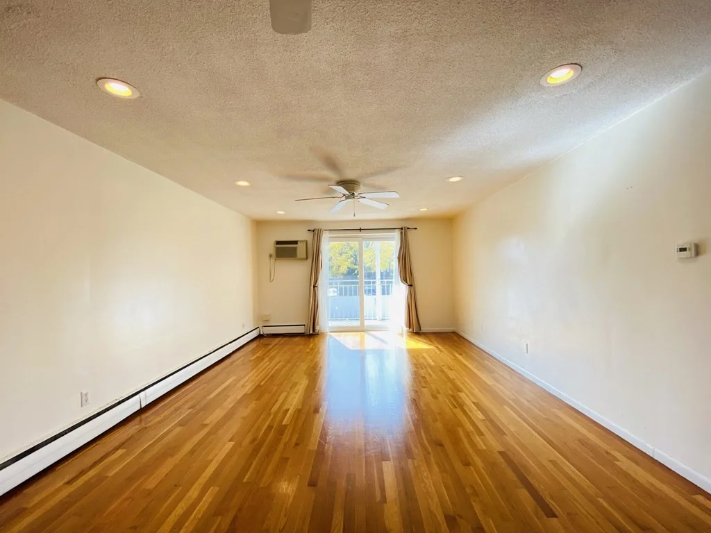 2 bed, 2 bath apartment for rent at 50 Green St Unit 209A, North Brookline