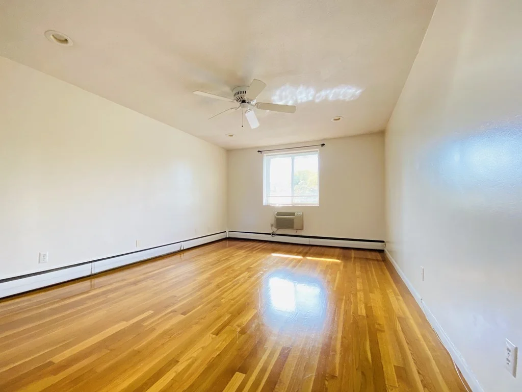 2 bed, 2 bath apartment for rent at 50 Green St Unit 209A, North Brookline — photo 2 of 11