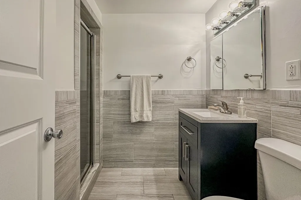 2 bed, 2 bath apartment for rent at 50 Green St Unit 312, North Brookline — photo 9 of 19