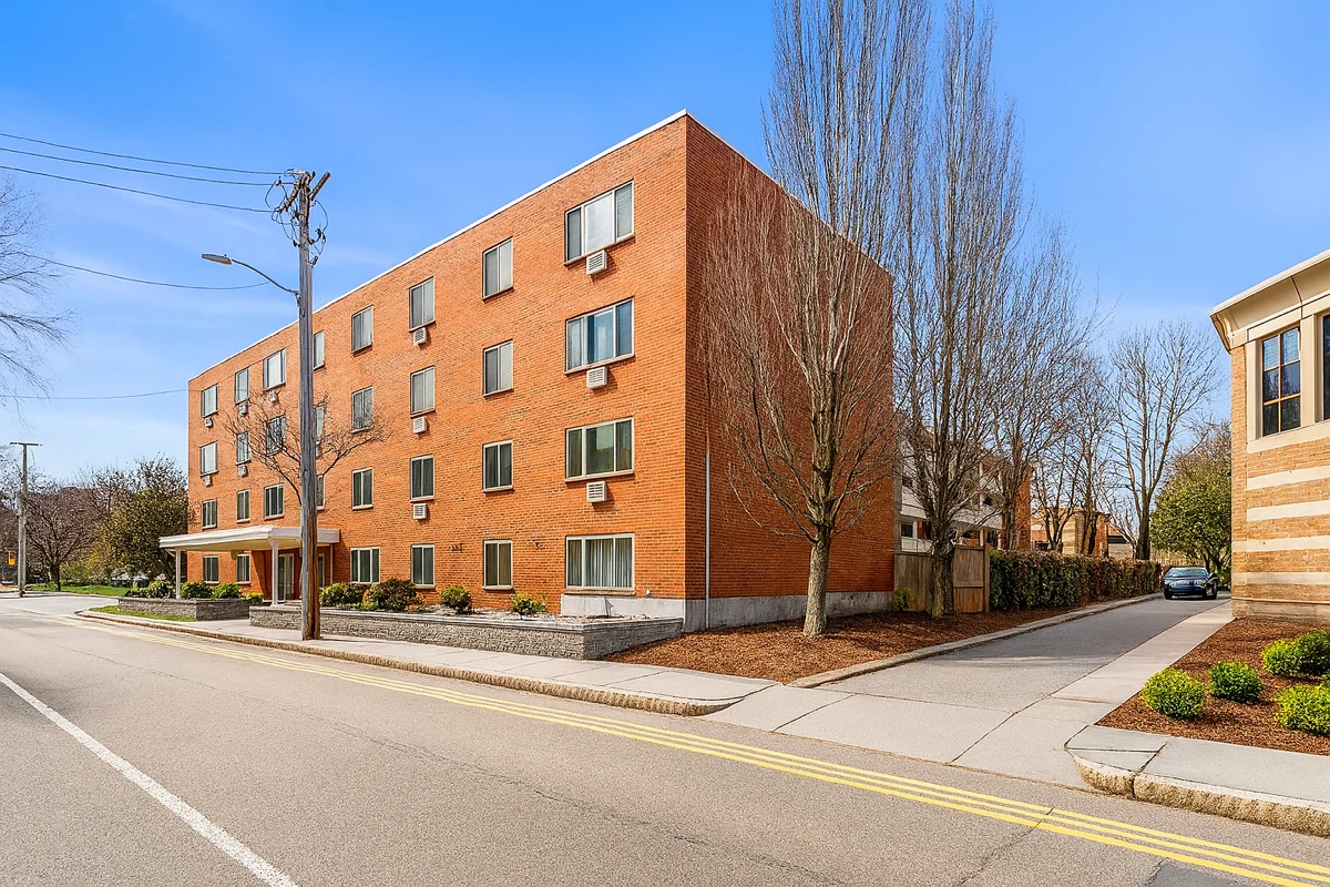1 bed, 1 bath apartment for rent at 50 Green St Unit 407, Coolidge Corner — photo 13 of 23