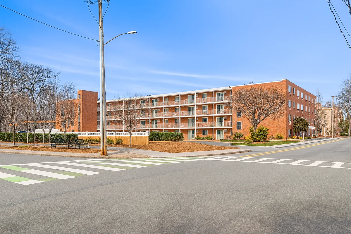 1 bed, 1 bath apartment for rent at 50 Green St Unit 407, Coolidge Corner — photo 20 of 23