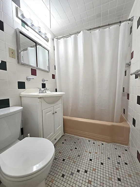 1 bed, 1 bath apartment for rent at 50 Green Unit 316, Coolidge Corner — photo 8 of 9