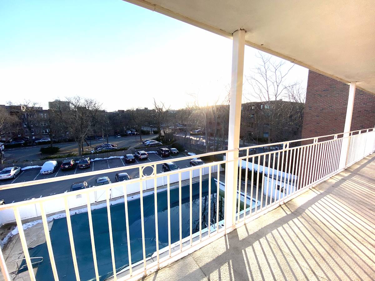 2 bed, 2 bath apartment for rent at 50 Green Unit 411, Coolidge Corner — photo 8 of 20