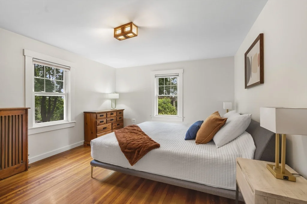 4 bed, 2 bath apartment for rent at 50 Grove Hill Park, Newton — photo 12 of 30