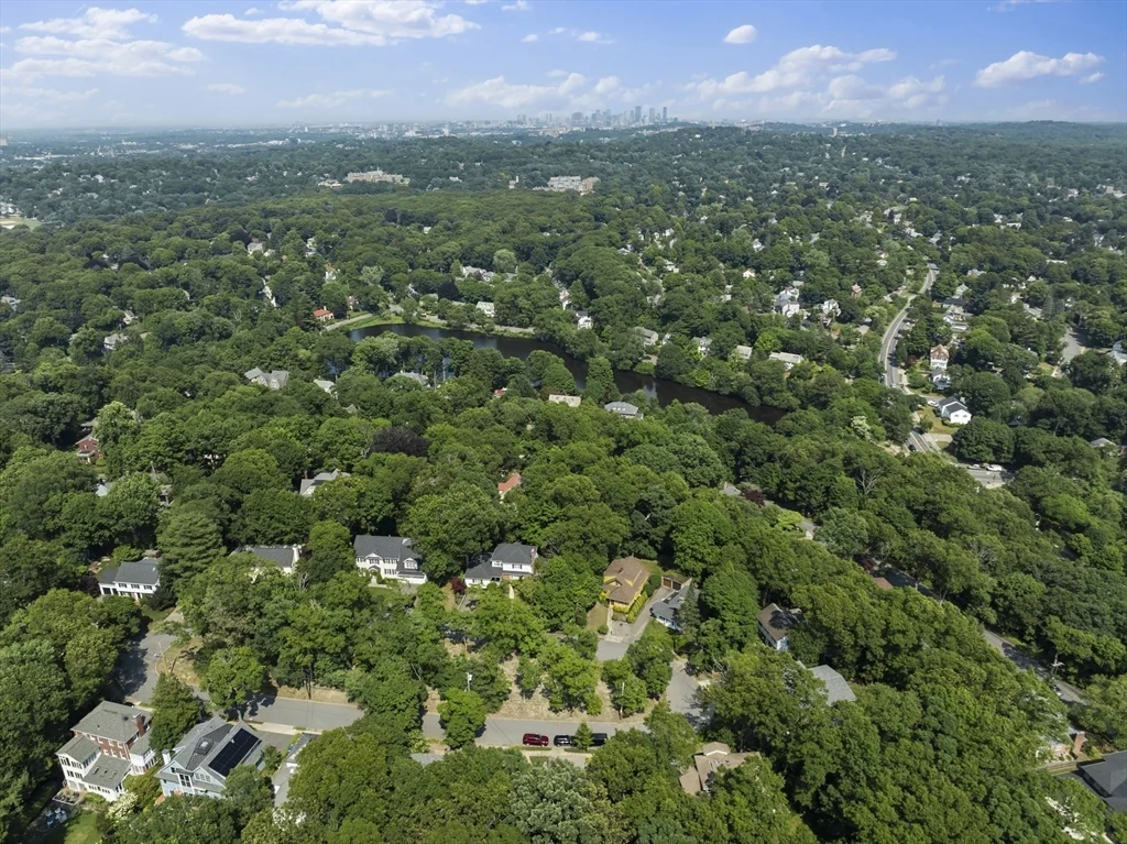 4 bed, 2 bath apartment for rent at 50 Grove Hill Park, Newton — photo 26 of 30