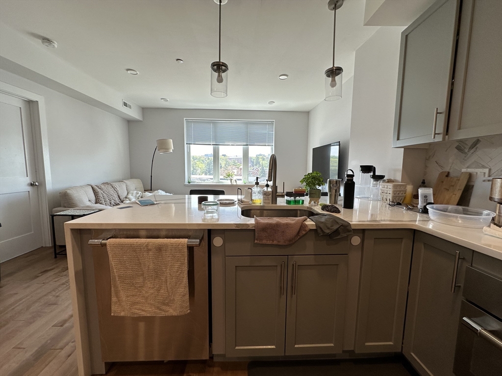 2 bed, 2 bath apartment for rent at 50 Hichborn St Unit 406, Brighton — photo 14 of 35