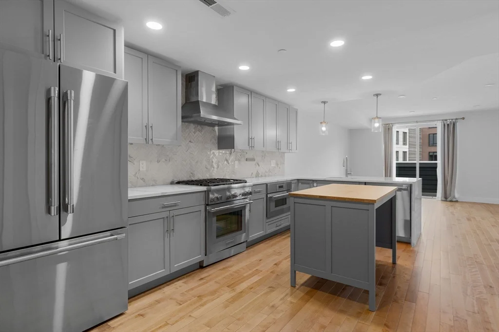 3 bed, 2 bath apartment for rent at 50 Hichborn St Unit 506, Brighton — photo 6 of 21