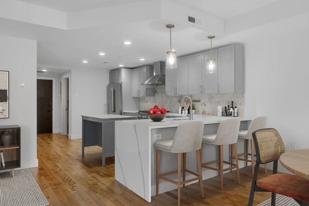 3 bed, 2 bath apartment for rent at 50 Hichborn St Unit 506, Brighton — photo 1 of 21