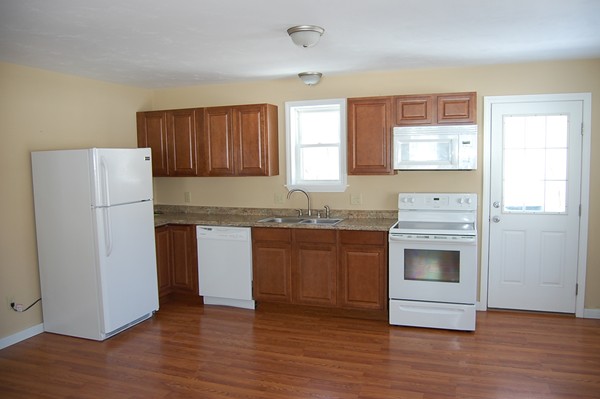 2 bed, 1 bath apartment for rent at 50 High St Unit 1, Hardwick — photo 2 of 6