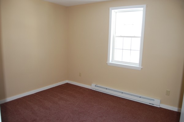 2 bed, 1 bath apartment for rent at 50 High St Unit 1, Hardwick — photo 5 of 6