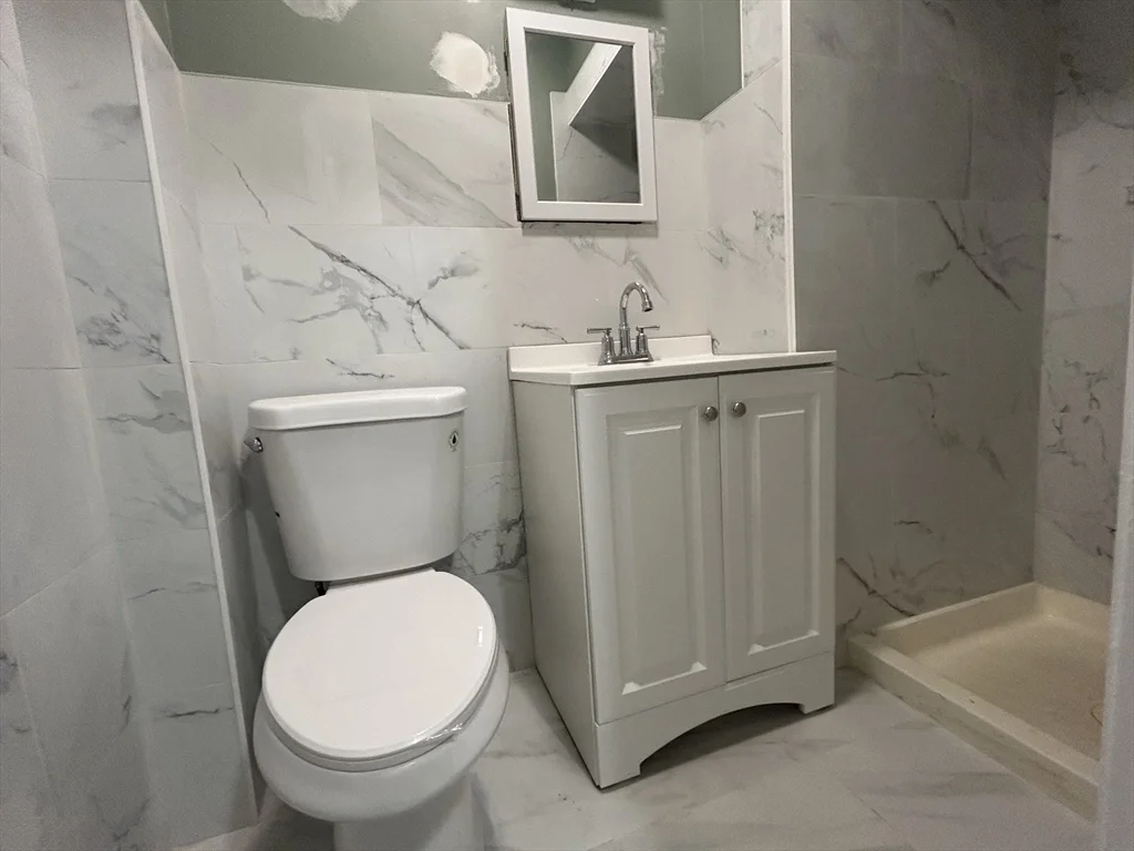 Studio bed, 1 bath apartment for rent at 50 Highland Ave Unit 1, Somerville — photo 4 of 4