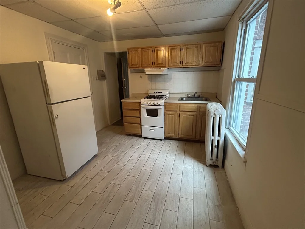 Studio bed, 1 bath apartment for rent at 50 Highland Ave Unit 2-4, Somerville — photo 1 of 4