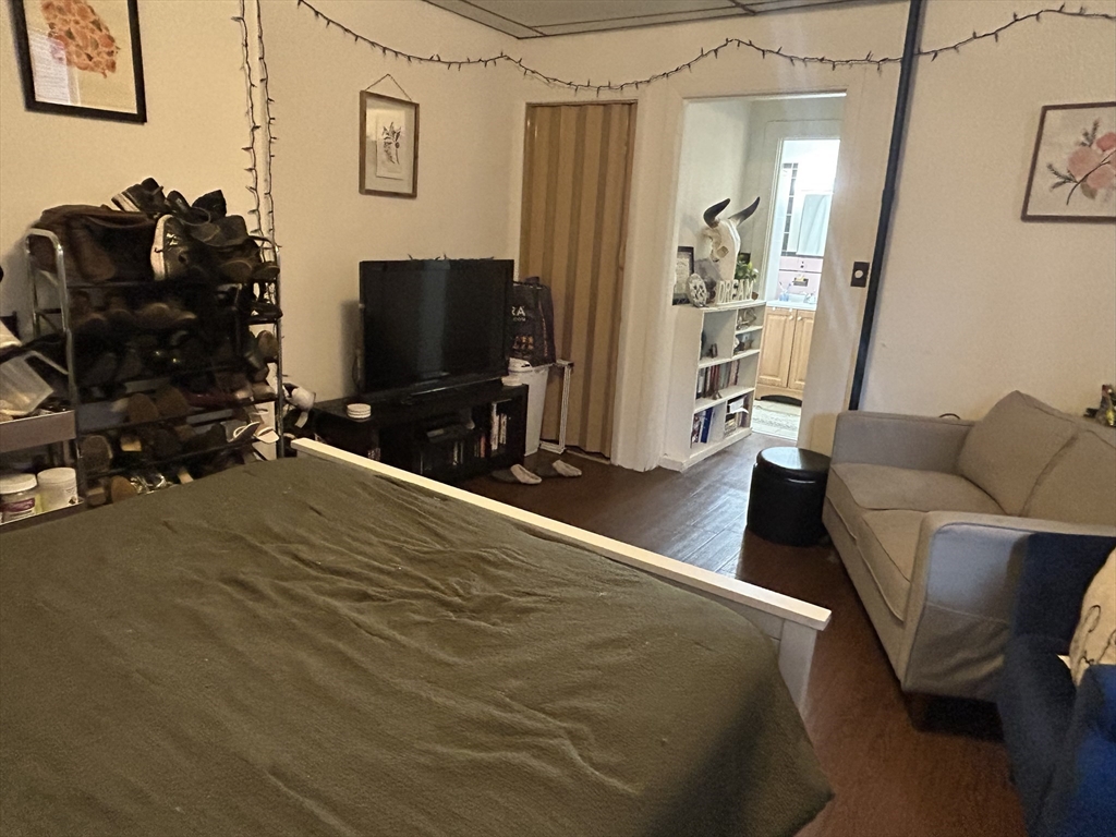 Studio bed, 1 bath apartment for rent at 50 Highland Ave Unit 2, Somerville — photo 6 of 8