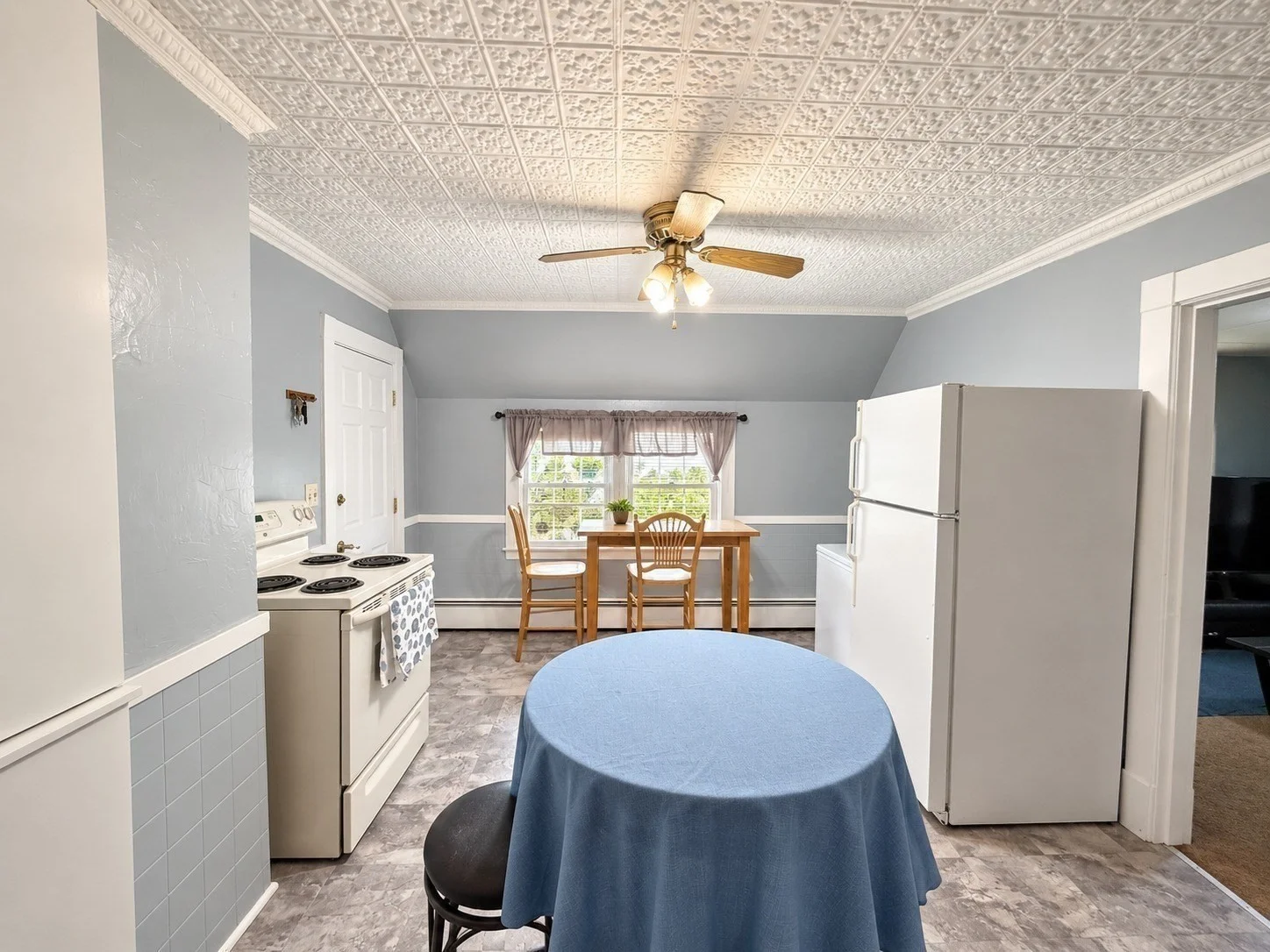 2 bed, 1 bath apartment for rent at 50 Hilton St Unit 2F, Chicopee — photo 5 of 16