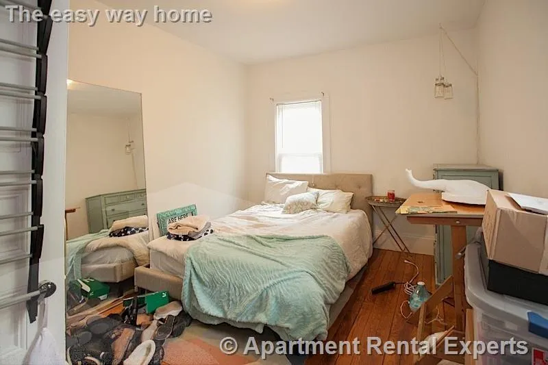 3 bed, 2 bath apartment for rent at 50 Holyoke Rd Unit 1, Porter Square — photo 4 of 10