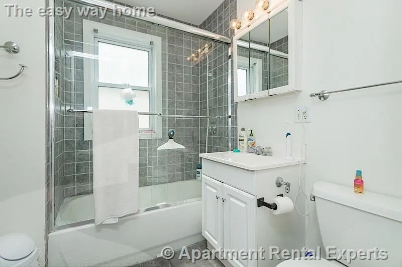 5 bed, 2 bath apartment for rent at 50 Holyoke Rd Unit 2, Porter Square — photo 7 of 8