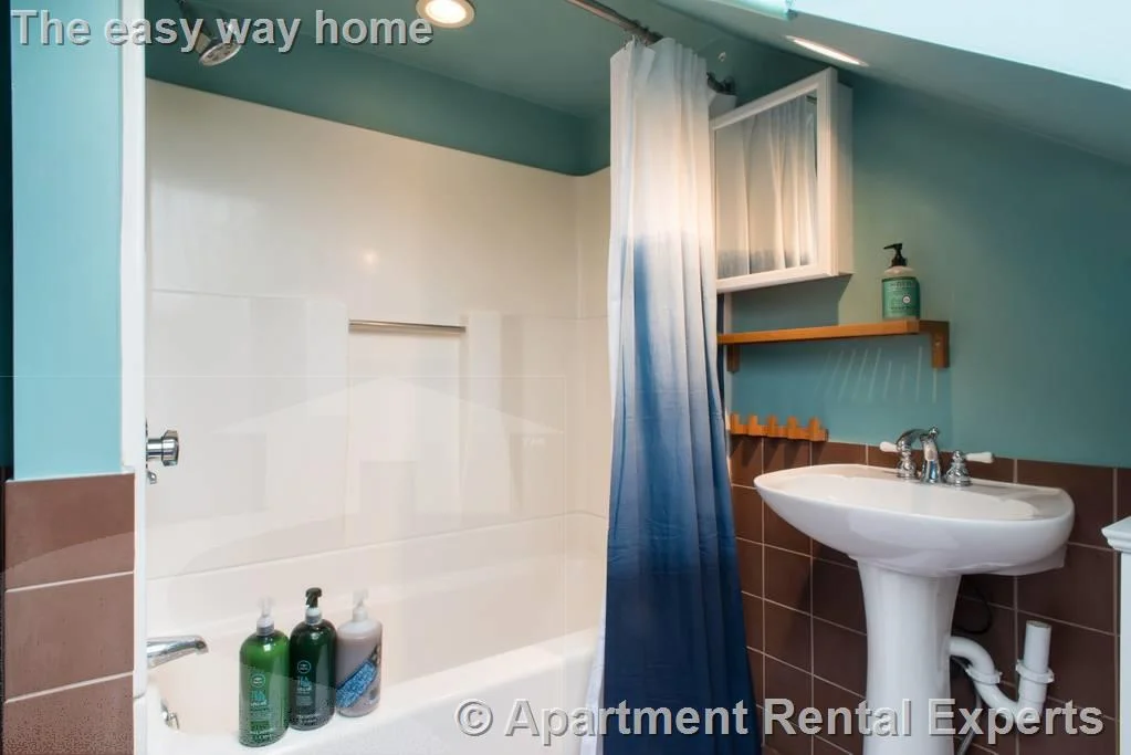 3 bed, 2 bath apartment for rent at 50 Inman St Unit 2, Central Square — photo 11 of 12