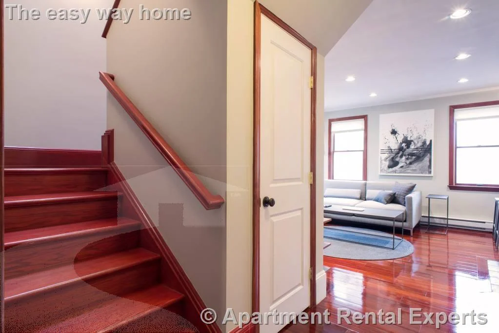 3 bed, 2 bath apartment for rent at 50 Inman St Unit 2, Central Square — photo 4 of 12