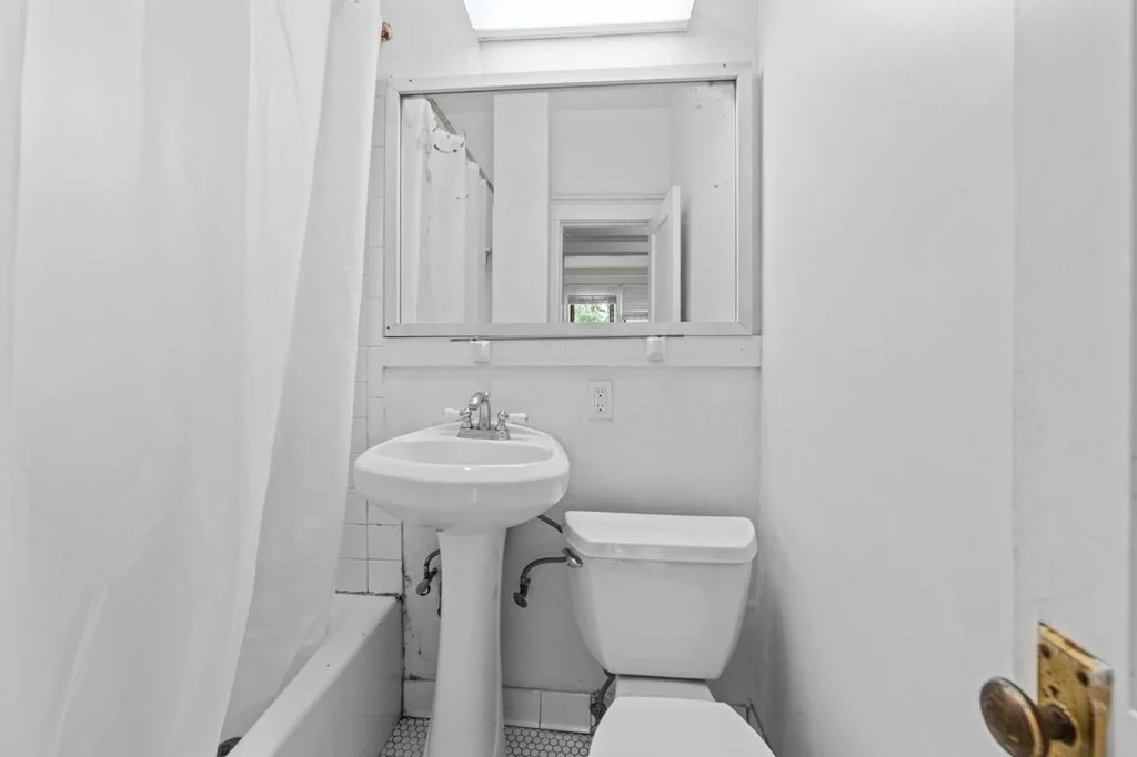 2 bed, 1 bath apartment for rent at 50 Jamaicaway Unit 6, Jamaica Plain — photo 18 of 22